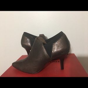 Donald J Pliner Brown Booties